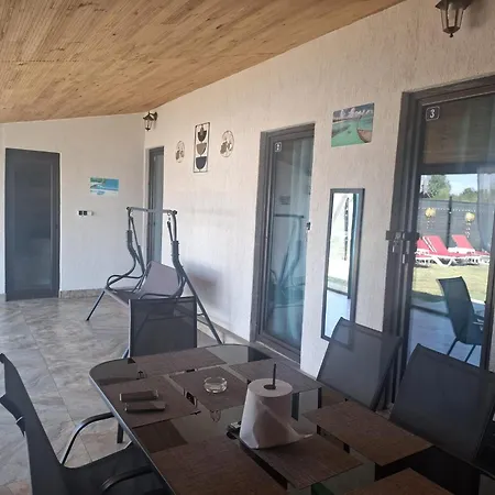 Locuinta Privata La Mare Сasa de vacaciones *